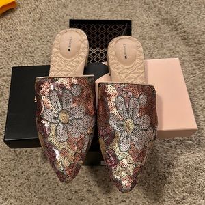 Birdies “The Dove” Pink Petal Sequin